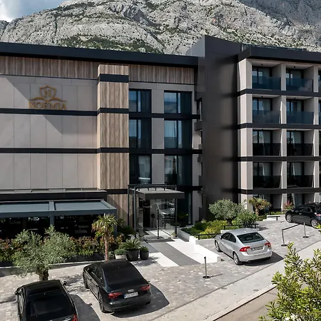 Hotel Gada 3*